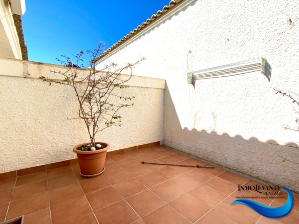 Alquiler  bungalow en Pueblo Acantilado