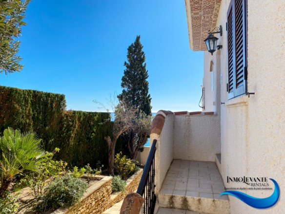Alquiler  bungalow en Pueblo Acantilado