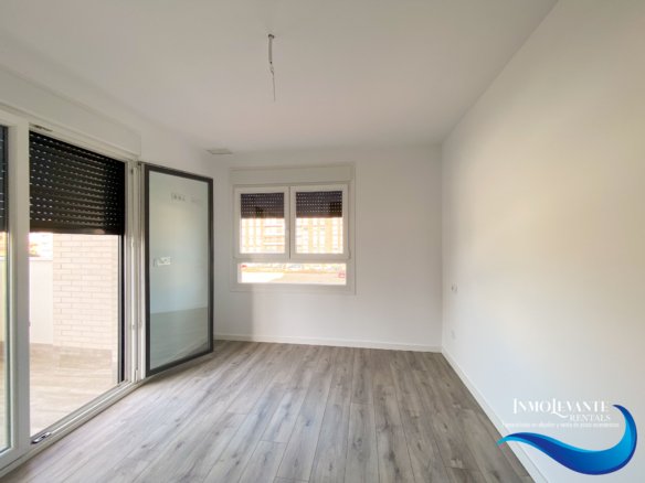 Piso Nuevo con Piscina en Campello: 2 Dormitorios y Garaje