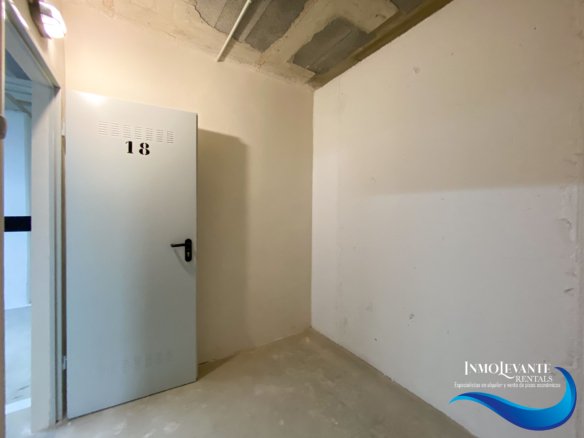 Piso Nuevo con Piscina en Campello: 2 Dormitorios y Garaje