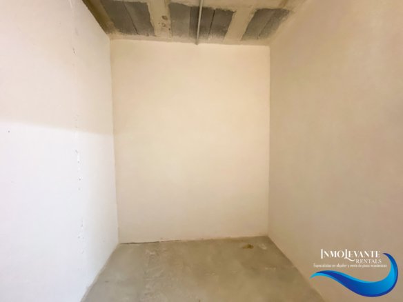 Piso Nuevo con Piscina en Campello: 2 Dormitorios y Garaje