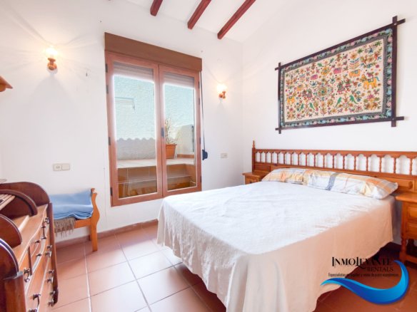 Alquiler  bungalow en Pueblo Acantilado