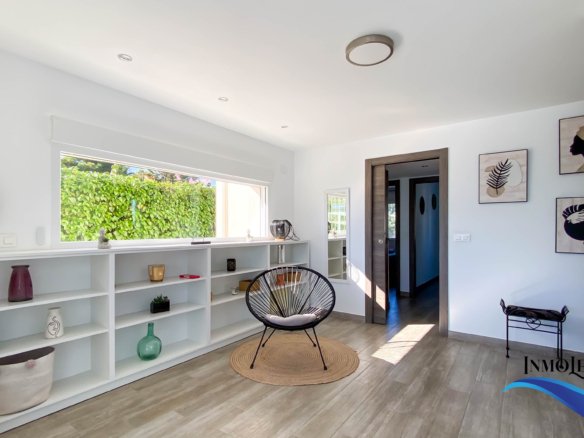Villa en alquiler en El Campello con piscina privada y jardín – Ideal para vacaciones