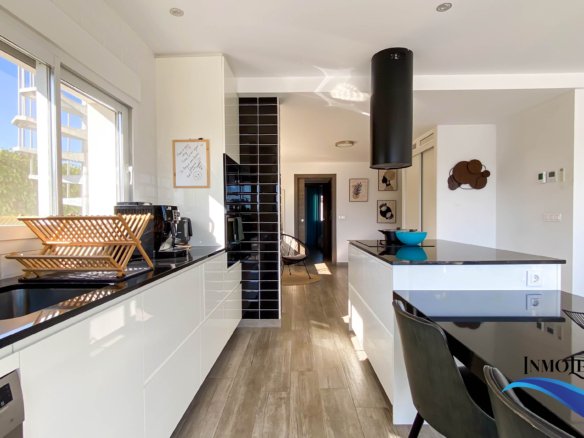 Villa en alquiler en El Campello con piscina privada y jardín – Ideal para vacaciones