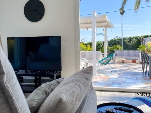Villa en alquiler en El Campello con piscina privada y jardín – Ideal para vacaciones