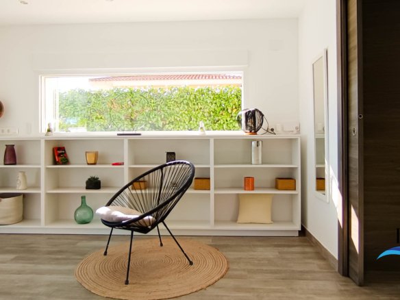 Villa en alquiler en El Campello con piscina privada y jardín – Ideal para vacaciones