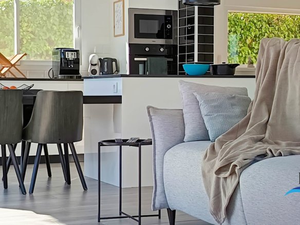 Villa en alquiler en El Campello con piscina privada y jardín – Ideal para vacaciones
