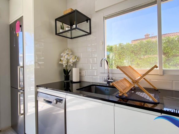Villa en alquiler en El Campello con piscina privada y jardín – Ideal para vacaciones
