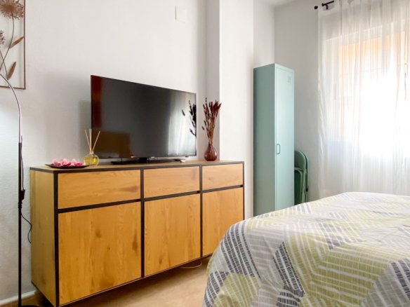 ESTUDIO EN ALQUILER EN EL CENTRO DE EL CAMPELLO – ESTILO SUITE DE HOTEL