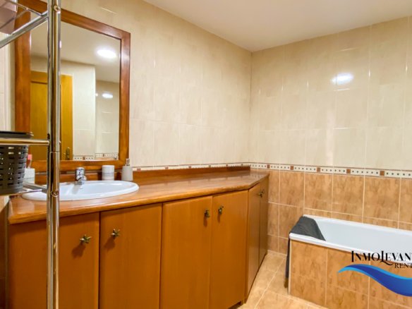 PISO EN ALQUILER A 200 METROS DEL MAR Y CERCA DEL PUERTO DE EL CAMPELLO