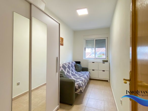 PISO EN ALQUILER A 200 METROS DEL MAR Y CERCA DEL PUERTO DE EL CAMPELLO